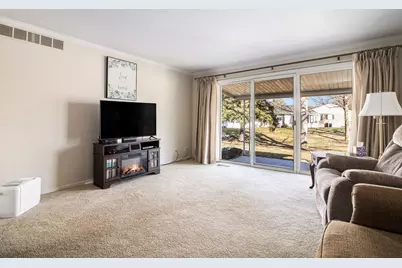 5822 Leisure S Drive SE, Grand Rapids, MI 49548 - Photo 9