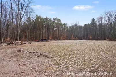 5837 Timber Bluff Trail, Fennville, MI 49408 - Photo 11