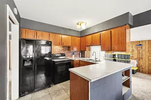 34353 Chope Pl, Clinton Twp, MI 48035 - Photo 9