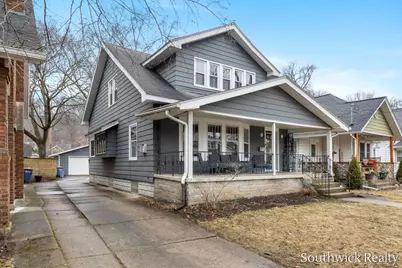 19 Richards Avenue NW, Grand Rapids, MI 49504 - Photo 3
