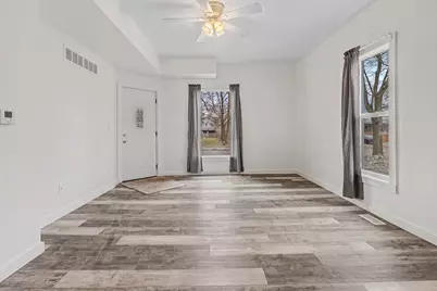 16 S Broad Street, Battle Creek, MI 49017 - Photo 3