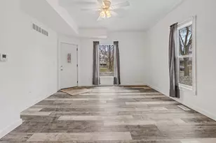 16 S Broad St, Battle Creek, MI 49017 - Photo 3