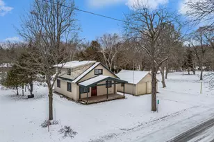 8496 Mill St, Onekama, MI 49675 - Photo 3