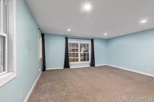 172 New St, Galesburg, MI 49053 - Photo 3