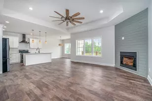 205 Ridgeview Dr, Battle Creek, MI 49015 - Photo 7