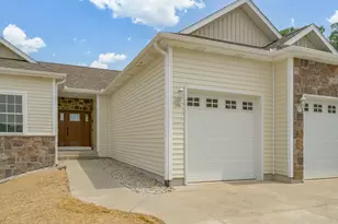 205 Ridgeview Dr, Battle Creek, MI 49015 - Photo 3