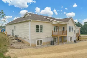 205 Ridgeview Dr, Battle Creek, MI 49015 - Photo 41