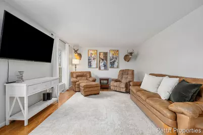 623 Lennon Lane, Gladwin, MI 48624 - Photo 5