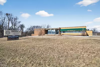 1002 E South Street, Jackson, MI 49203 - Photo 1