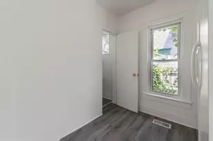 612 N Walnut St, Lansing, MI 48933 - Photo 17