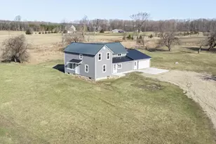 10282 7 Mile Rd, Evart, MI 49631 - Photo 9