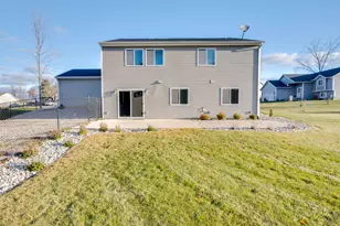 1309 Waterpoint Ct, Whitehall, MI 49461 - Photo 5