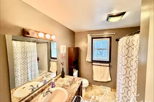 5583 Christie Ave SE, Kentwood, MI 49508 - Photo 15