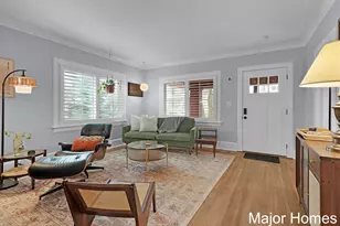 1809 College Ave SE, Grand Rapids, MI 49507 - Photo 9