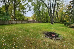 936 James St, Plainwell, MI 49080 - Photo 25