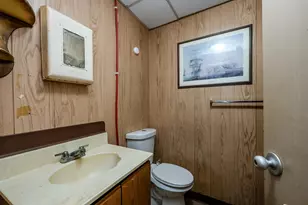 1298 Colfax Ave, Benton Harbor, MI 49022 - Photo 45