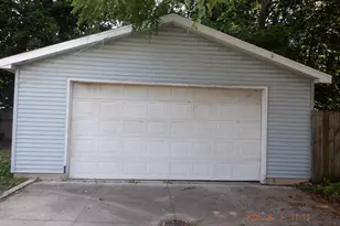 107 North Lakeview Ave, Sturgis, MI 49091 - Photo 5