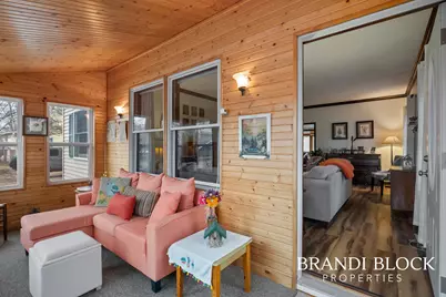 723 N Washington Street, Lowell, MI 49331 - Photo 5