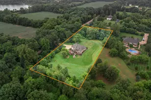 575 E Maple Rd, Milford, MI 48381 - Photo 3