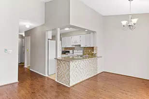 4912 Ashley Ln, Waterford, MI 48329 - Photo 11