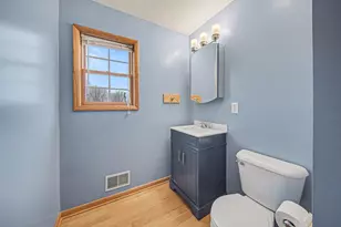 10487 Territorial Rd, Munith, MI 49259 - Photo 9