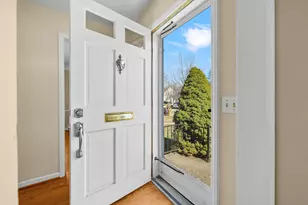 576 Golfview Blvd, Birmingham, MI 48009 - Photo 5