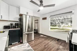 483 Kenwood Street NE, Grand Rapids, MI 49505 - Photo 11