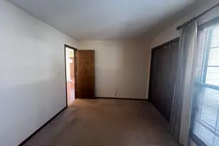 2253 Edington Dr SE, Grand Rapids, MI 49508 - Photo 15