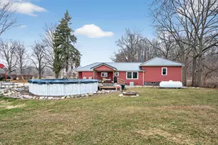 3465 E Bacon Rd, Hillsdale, MI 49242 - Photo 39