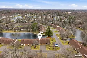 461 Cherry Ln, Holland, MI 49424 - Photo 9