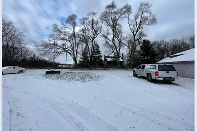 300 Cleveland Street, Chelsea, MI 48118 - Photo 17