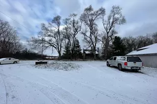 300 Cleveland St, Chelsea, MI 48118 - Photo 17