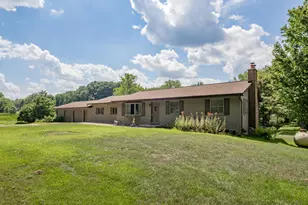 48316 Co Rd 384, Grand Junction, MI 49056 - Photo 3