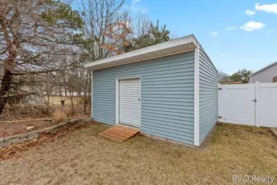 15448 Meadowlark Drive, Grand Haven, MI 49417 - Photo 23