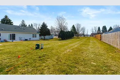 1016 W Villas Drive, Vicksburg, MI 49097 - Photo 21