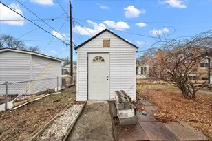 3858 Hughes Dr, Warren, MI 48092 - Photo 11