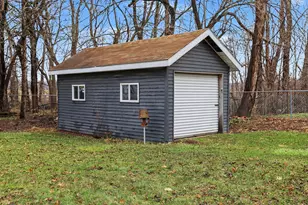 13540 Riverside Dr, Constantine, MI 49042 - Photo 17