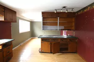 1968 Colfax Ave, Benton Harbor, MI 49022 - Photo 9