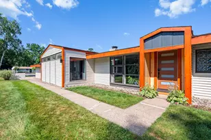 2330 N Pine Center Dr, West Bloomfield, MI 48323 - Photo 43