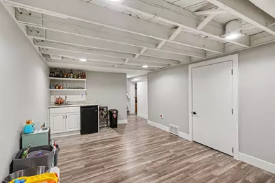 1053 E Byron Road, Norton Shores, MI 49441 - Photo 17