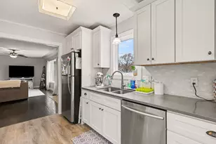 1053 E Byron Rd, Norton Shores, MI 49441 - Photo 21