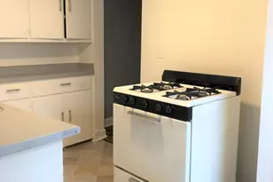 417 Oak St, Kalamazoo, MI 49007 - Photo 9