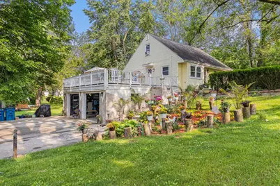 3104 Courtlandt Avenue, Kalamazoo, MI 49004 - Photo 1