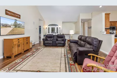 1816 Tiffany Shores Court, Holland, MI 49424 - Photo 3