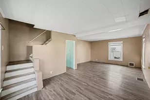 916 N River Ave, Alma, MI 48801 - Photo 7