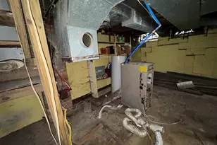 18938 Moross Rd, Detroit, MI 48224 - Photo 7