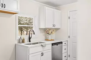 605 Coolidge Ave, Kalamazoo, MI 49006 - Photo 11