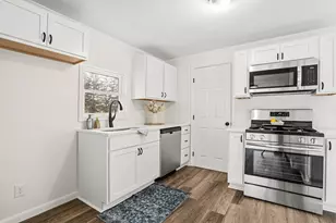 605 Coolidge Ave, Kalamazoo, MI 49006 - Photo 9