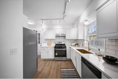 2122 34th Street SW, Wyoming, MI 49519 - Photo 9