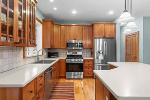 2776 Holyoke Ln, Ann Arbor, MI 48103 - Photo 13